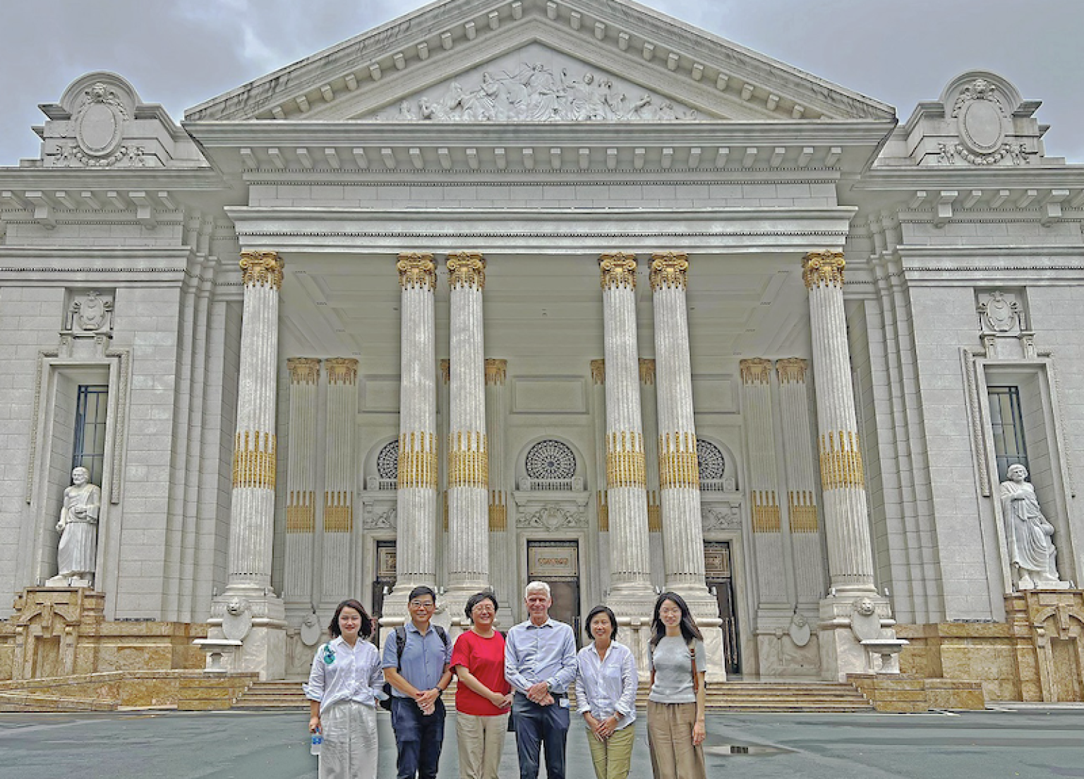 researchers at VinUniversity with Laurent El Ghaoui Dean of the College of Engineering and Computer Science, Vietnam